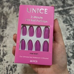 UNice 2-Minute DIY Nail Package